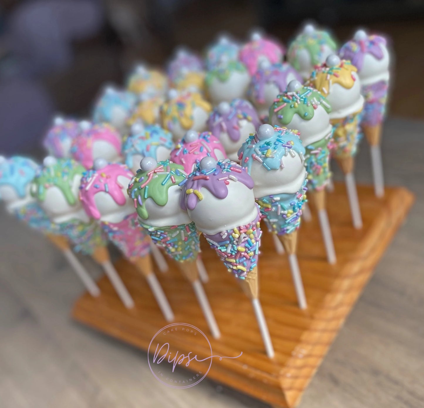 Pastel Ice Cream Cone Cake Pops
