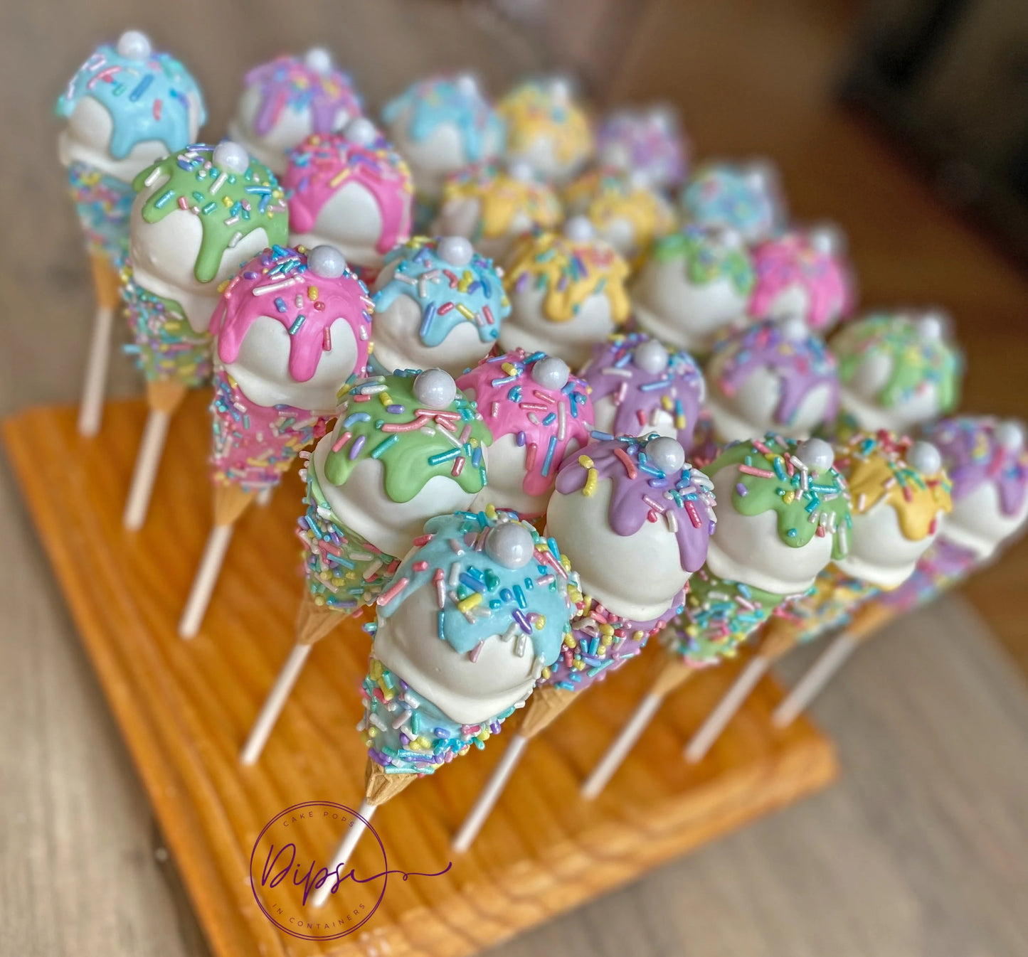Pastel Ice Cream Cone Cake Pops