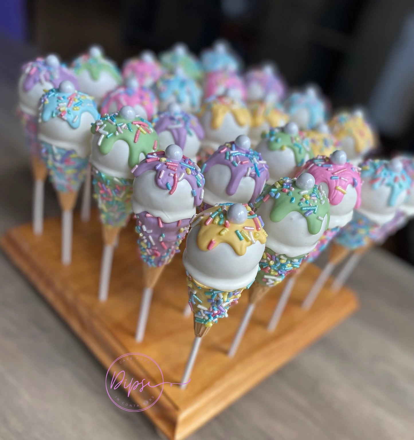 Pastel Ice Cream Cone Cake Pops