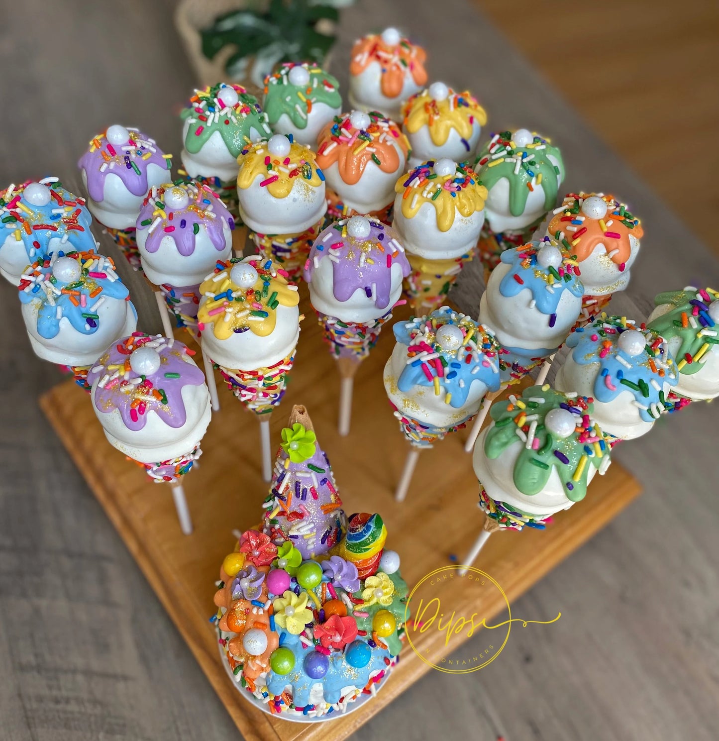 Mini cakes and Cake pop party package, birthday cakes, carnival cakes. bento cakes, smash cakes