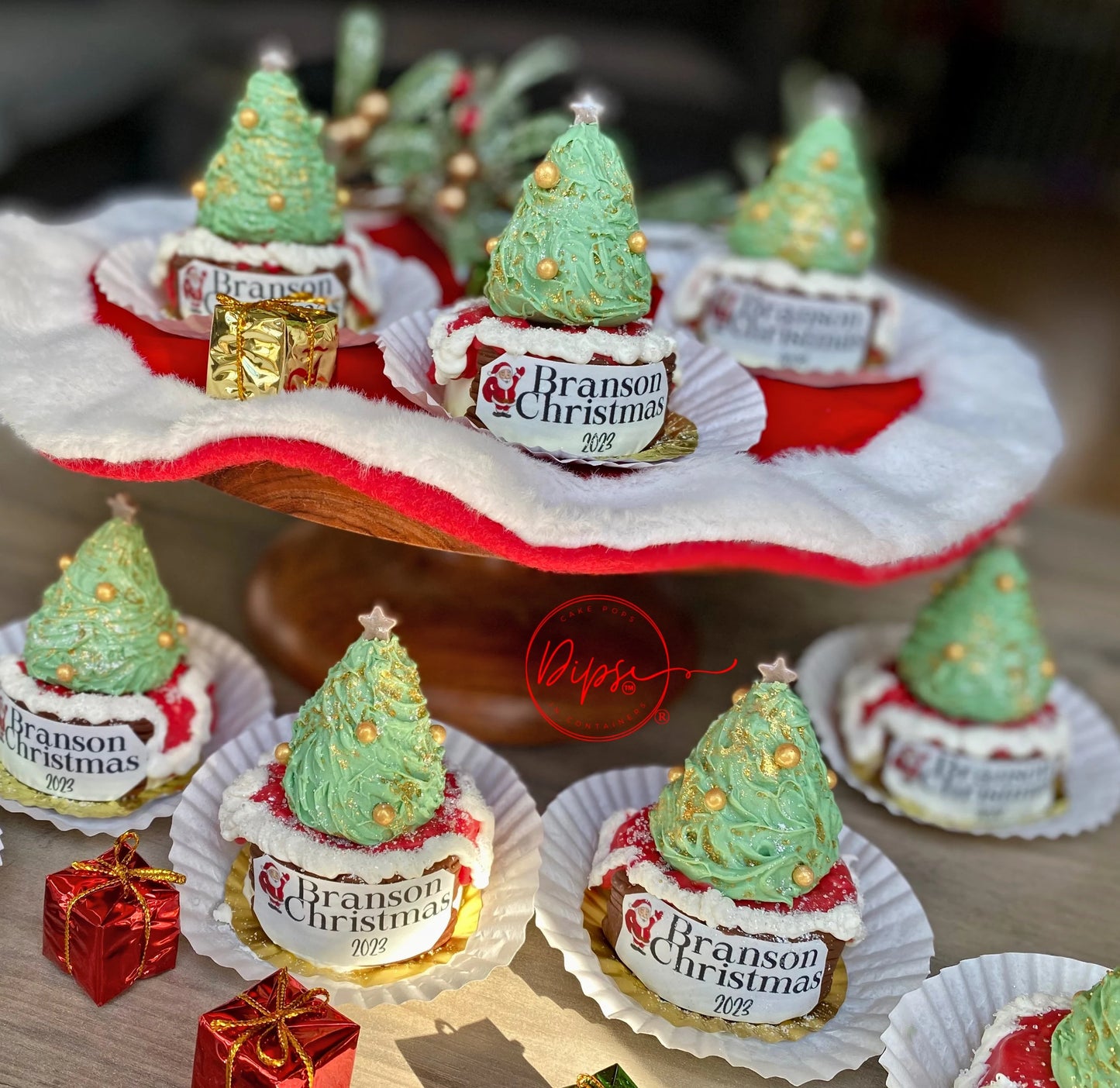 Christmas Tree Mini Cakes, Christmas tree Mini cakes, Christmas Cake Pops