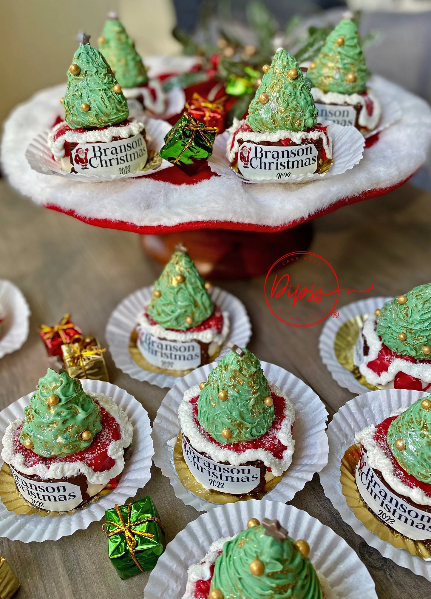 Christmas Tree Mini Cakes, Christmas tree Mini cakes, Christmas Cake Pops