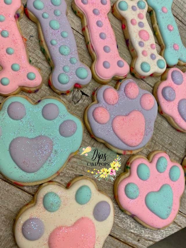 16 cookies, Paw print cookies, Dog Bone cookies