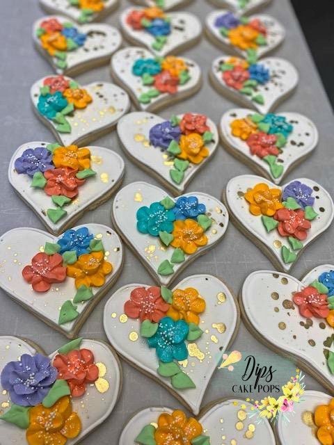 16 Heart with flowers Sugar cookies, decorated cookies